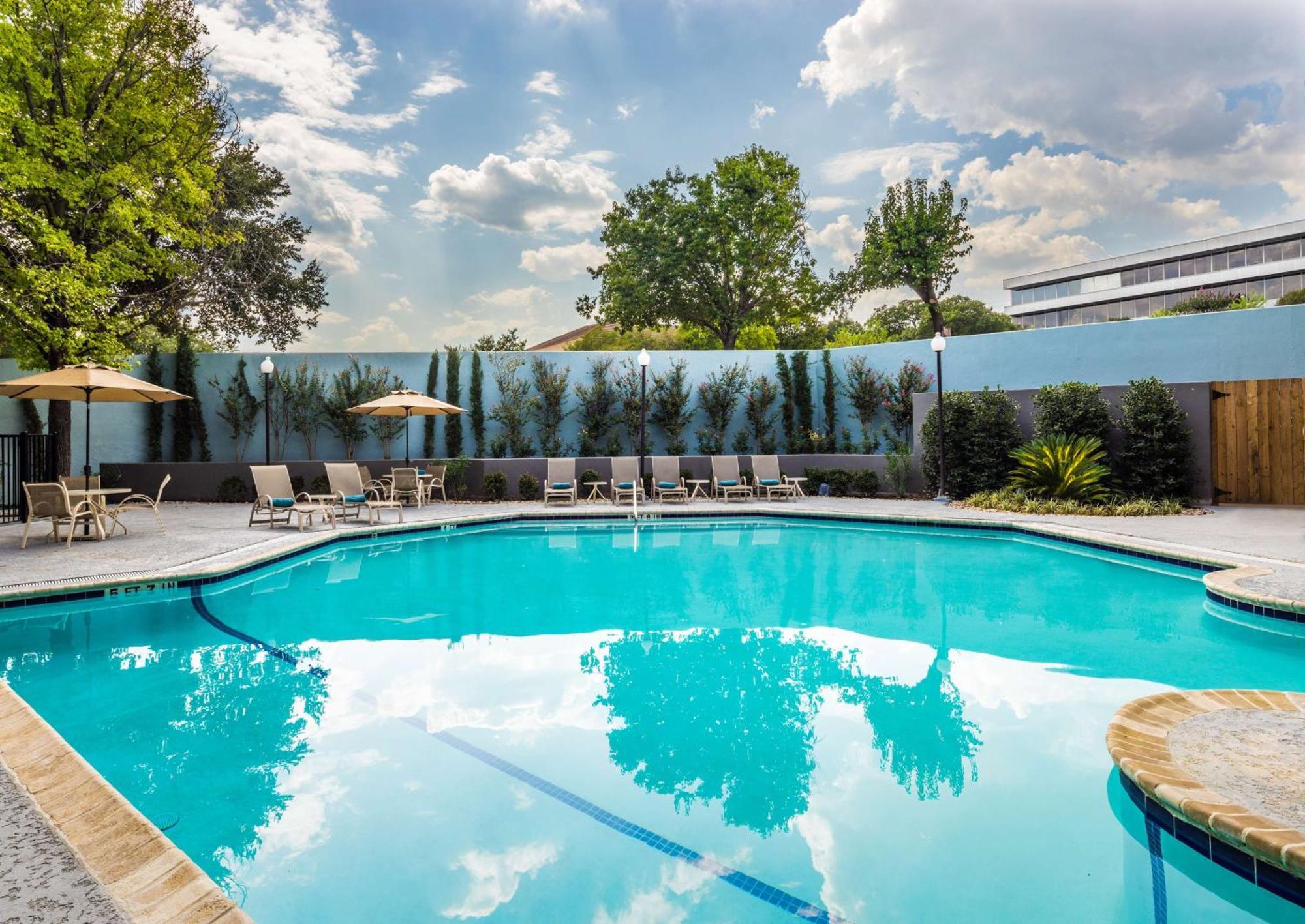 Doubletree By Hilton Austin Northwest - Arboretum Экстерьер фото